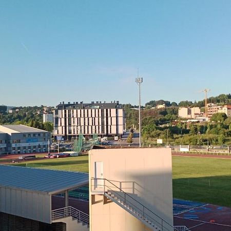 Vistas A La Pista De Atletismo Apartment Pontevedra Exterior photo